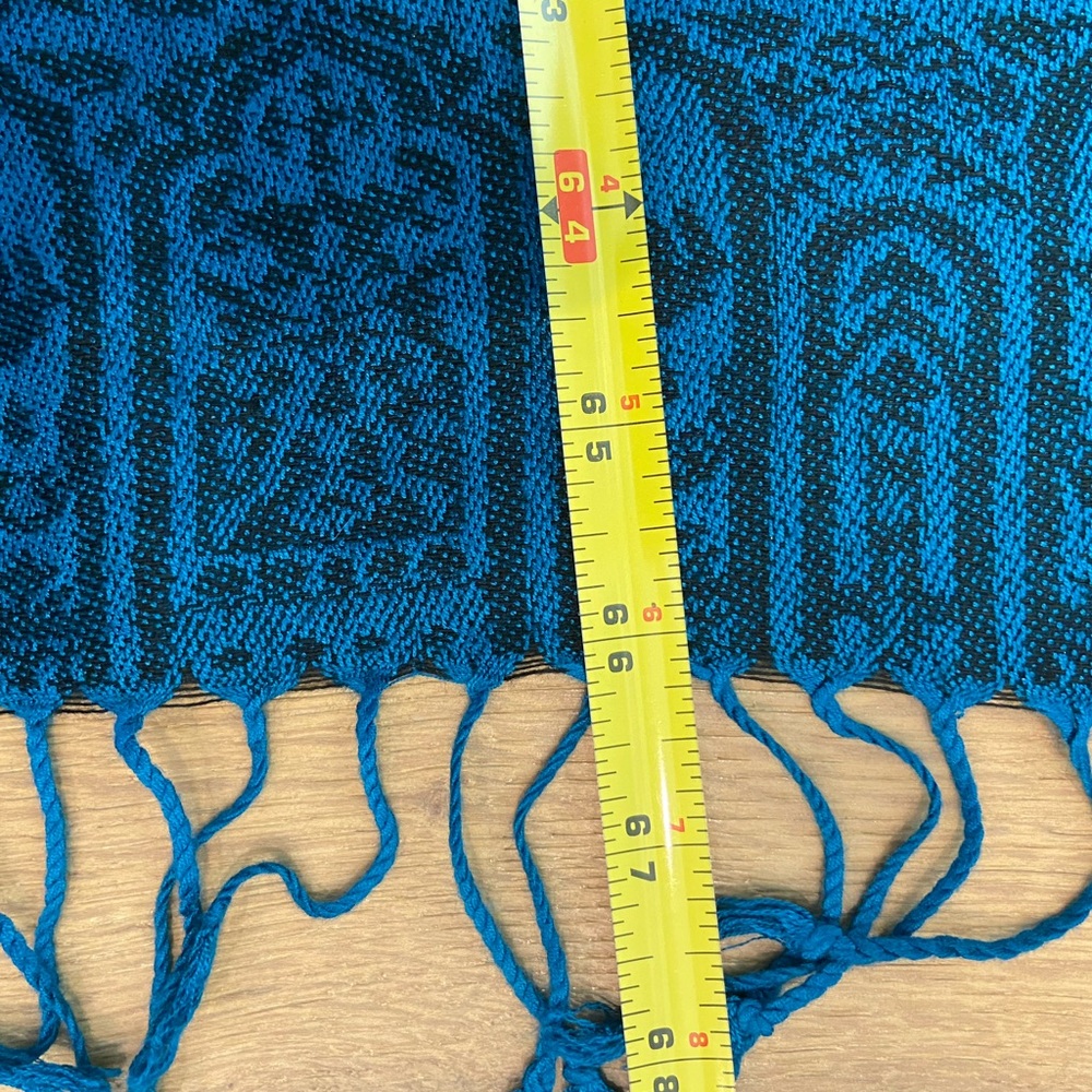 Scarf. - Picture 7 of 7